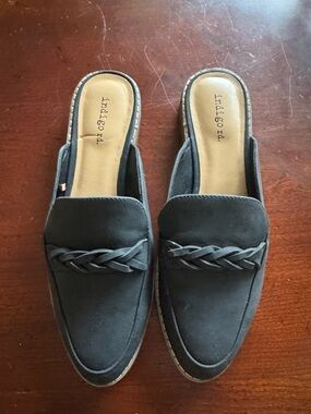 Indigo Rd. Black Slides